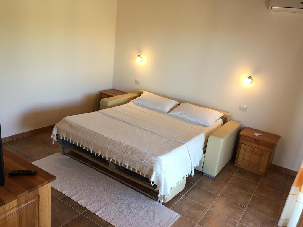 Agriturismo Mieleamaro Olbia Exterior foto